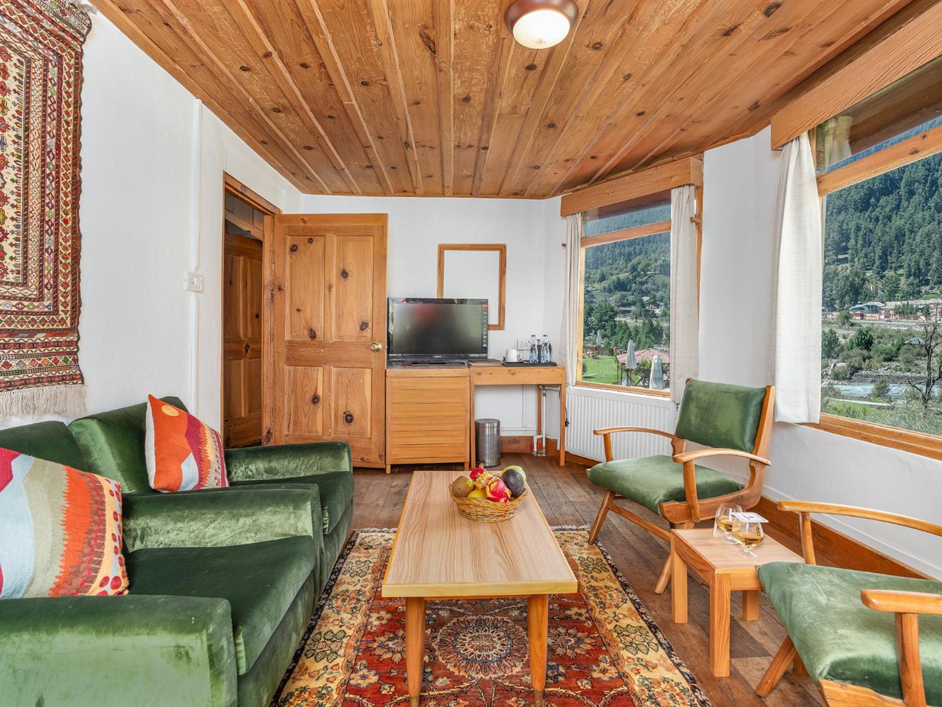 100m2 1 slaapkamer, 1 privé badkamer in Pahalgām Buitenkant foto